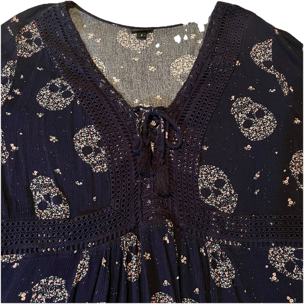 Torrid Tunic 3 (XL) Floral Skulls Navy Blue Bell Sleeves Whimsigoth Witchy Goth‎